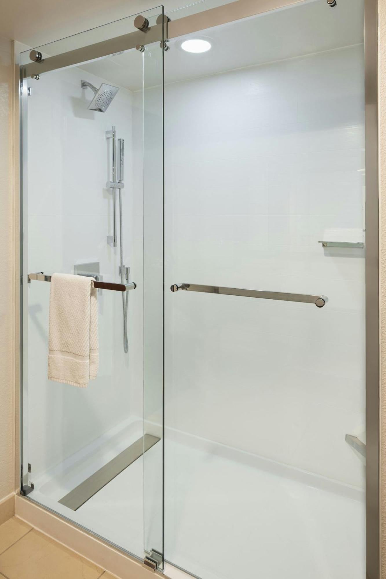 Marriott Bloomington Normal Hotel And Conference Center Bagian luar foto